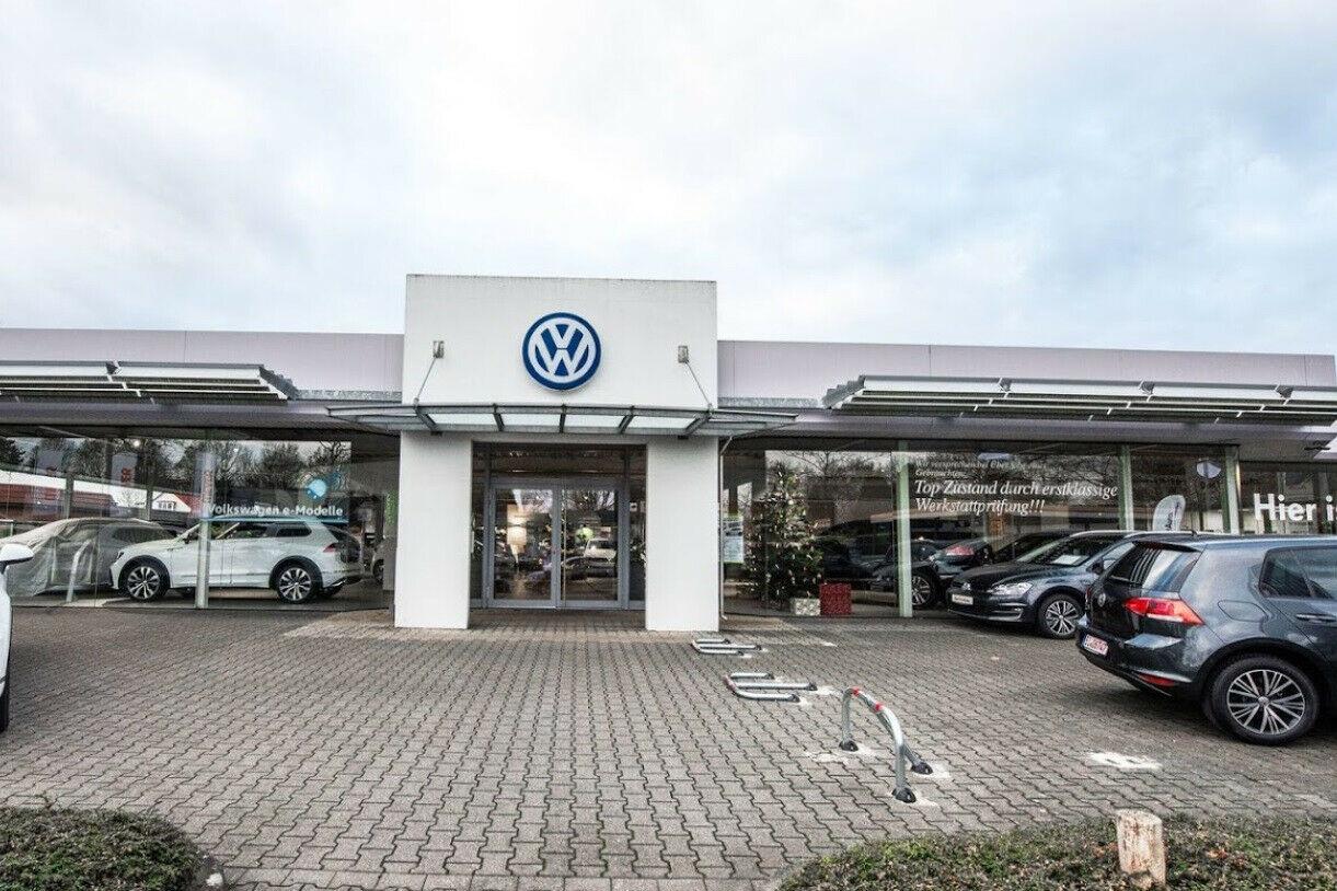 showroom-image-main