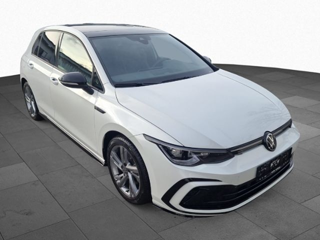 Fahrzeugabbildung Volkswagen Golf VIII 1.5 eTSI R-LINE BLACK-STYLE LED-PLUS K