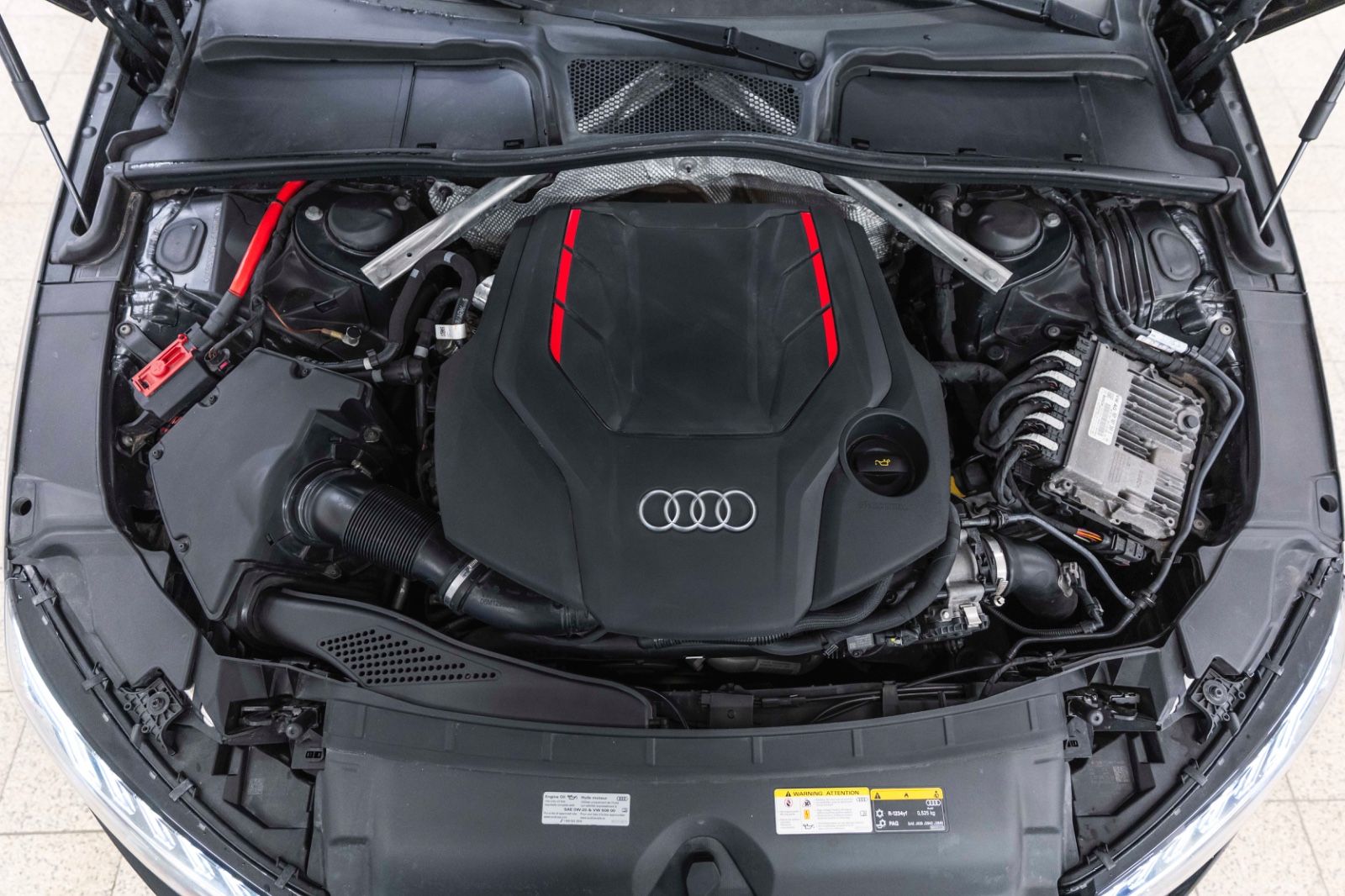 Fahrzeugabbildung Audi S4 3.0T QUATTRO B&O LED 360° MASSAGE CARPLAY