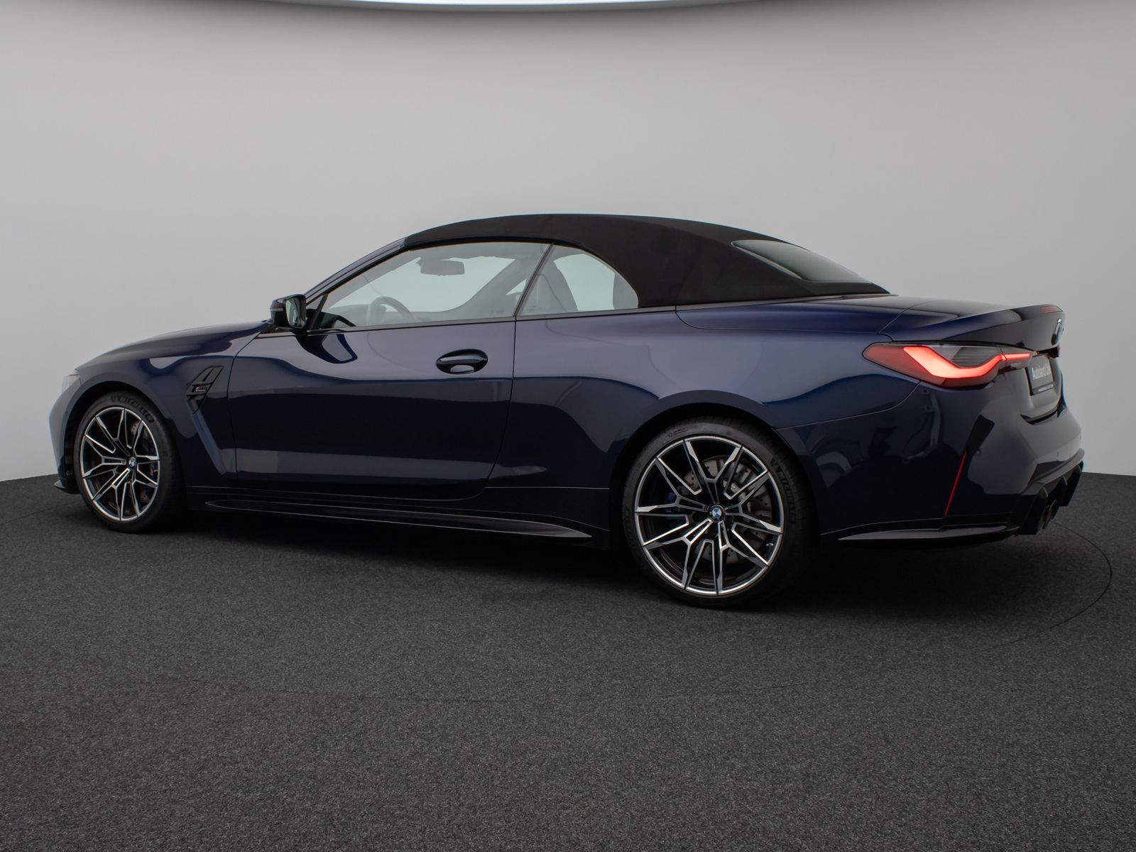 Fahrzeugabbildung BMW M4 Competition M xD Cabrio Kamera Laser HUD H/K