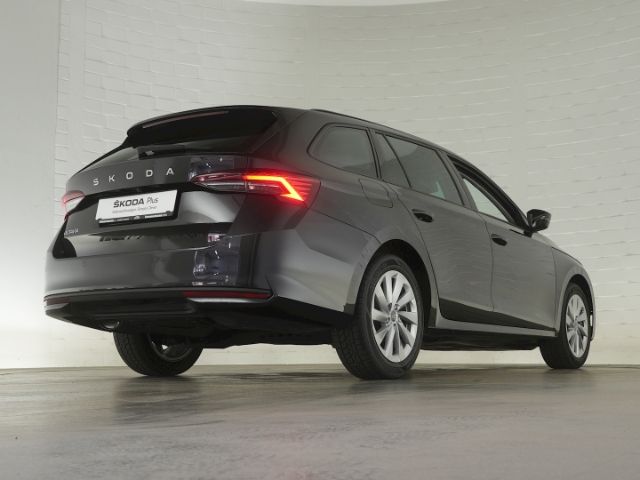 Octavia COMBI SELECTION TDI DSG+AHK+NAVI+RÜCKFAH