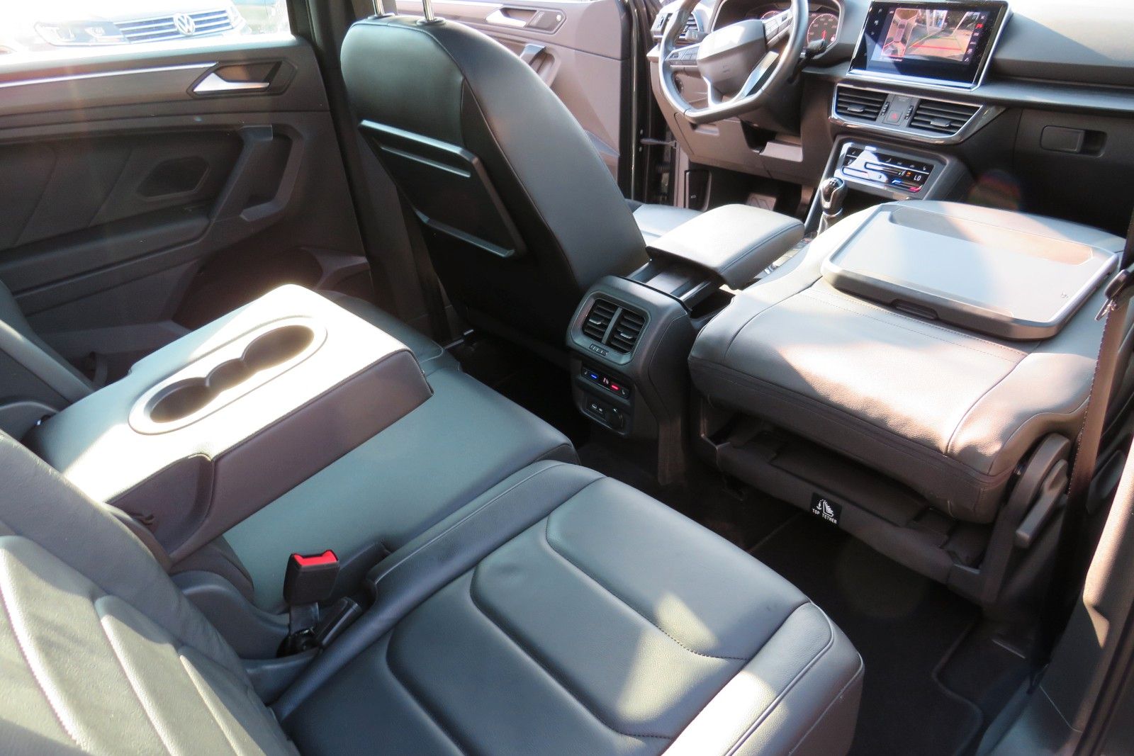 Fahrzeugabbildung SEAT Tarraco Xcellence PANO 7S ACC NAVI LEDER  LED