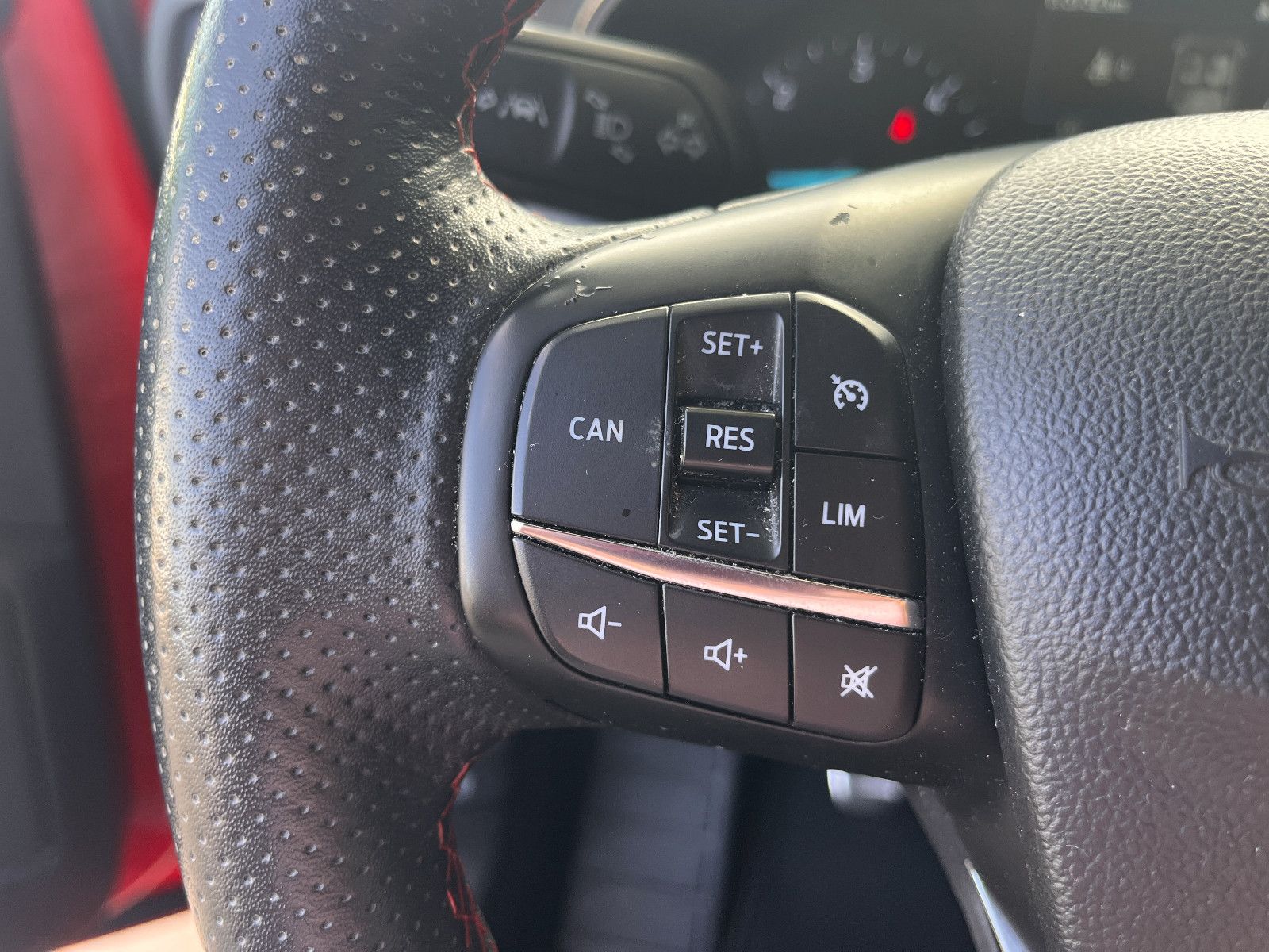 Fahrzeugabbildung Ford Focus Turnier ST-Line