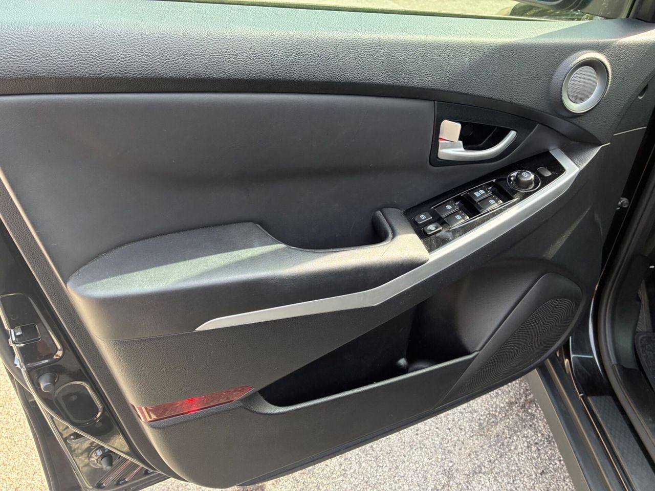 SsangYong Korando 2015 — photo 13