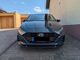 Hyundai i20 1.0 T-GDI DCT Advantage Voll Digital Bose - Hyundai i20 Advantage mit Benzin-Antrieb