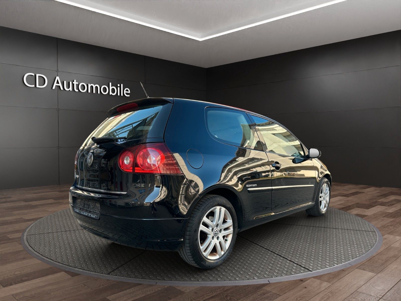 Fahrzeugabbildung Volkswagen Golf V Lim. Edition Klima/TÜV NEU/