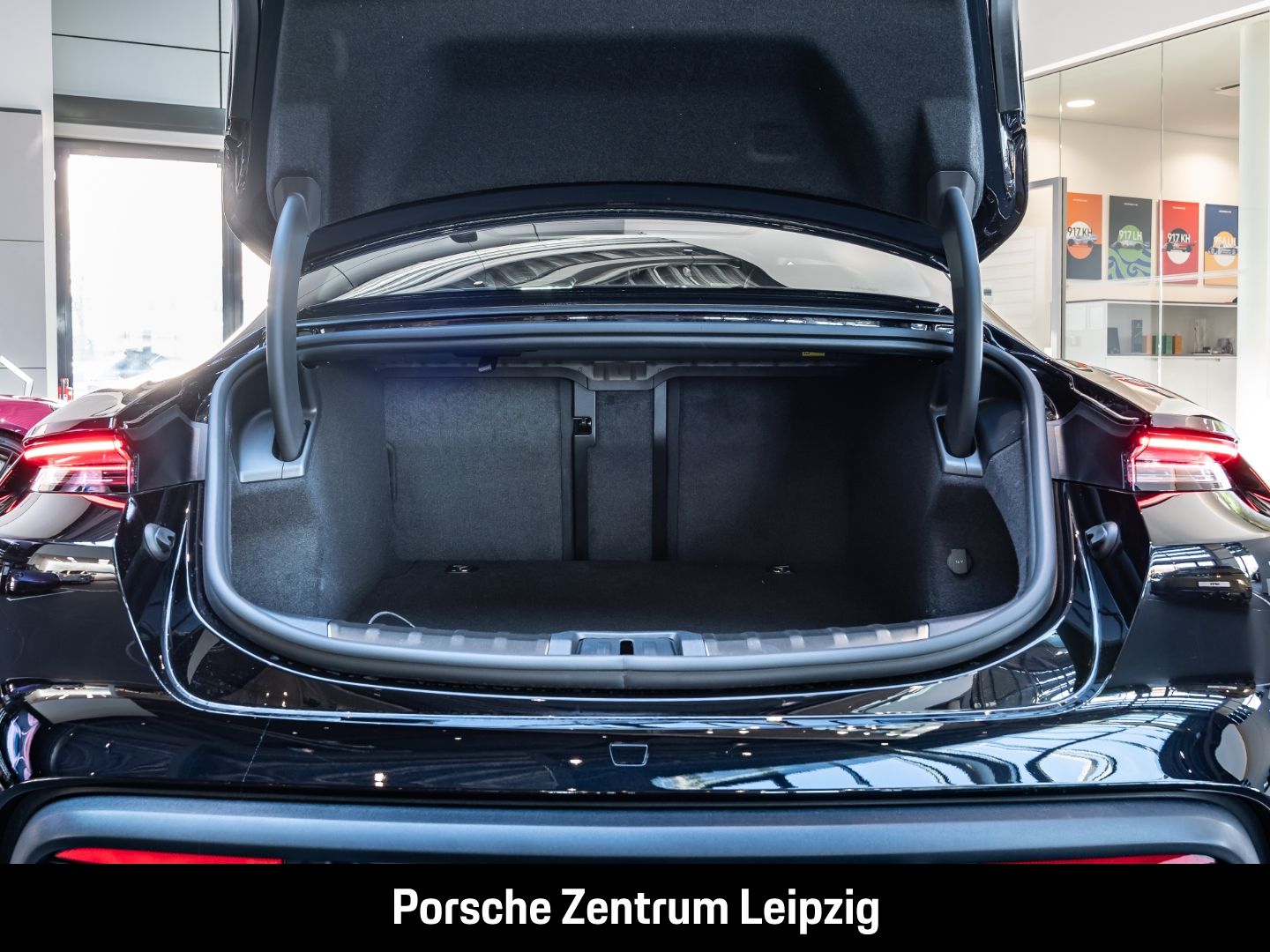 Porsche Taycan 4 Black Edition Massage HD HA-Lenkung HUD foto 12
