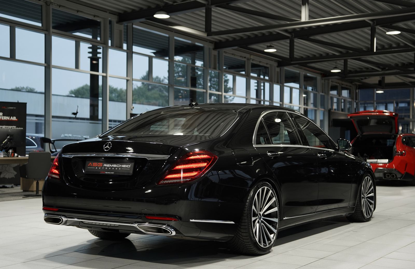 Mercedes Benz S 560