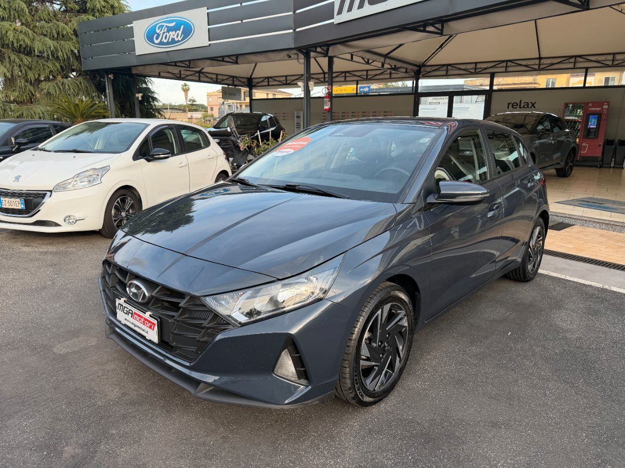 HYUNDAI i20