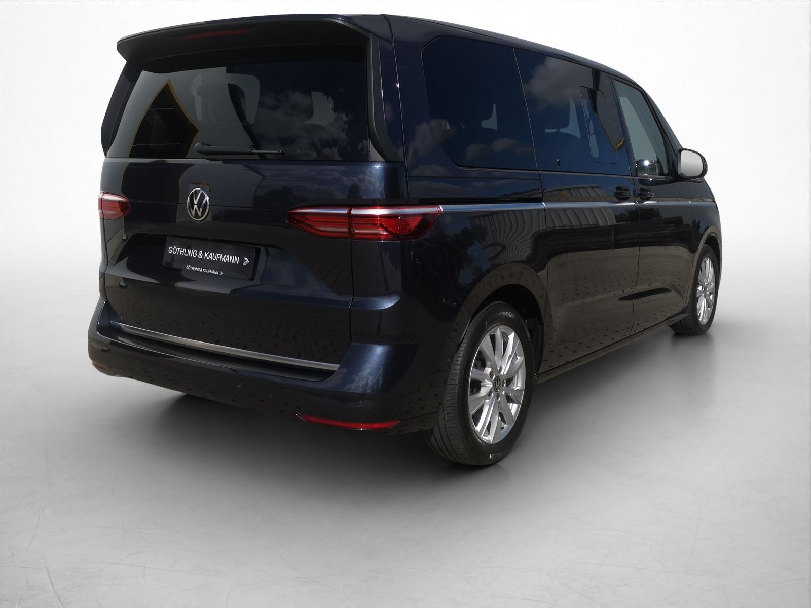 Volkswagen Multivan Style 2.0 TSI LED NAVI SHZ AHK RearVie foto 2