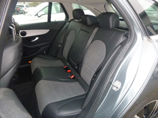 Fahrzeugabbildung Mercedes-Benz C 220d T-Modell Avantgarde>AUT/MATRIX/ACC/NAV<