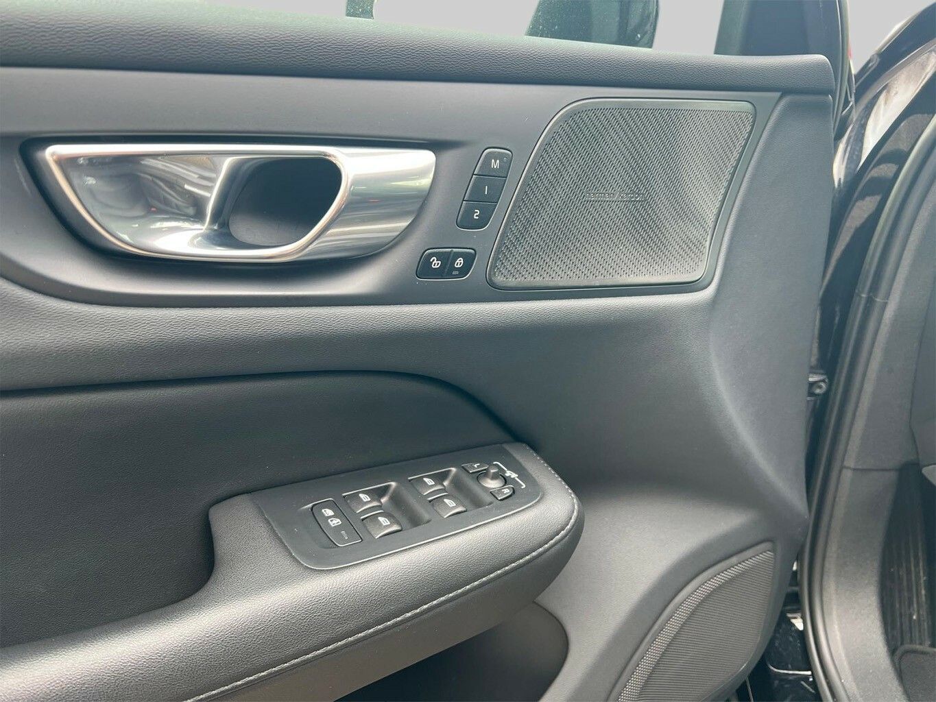 Volvo V60 Plus Bright Recharge Plug-In Hybrid AWD foto 11