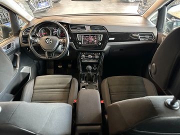 MYAUTOCENTER – Gebraucht- und Jahreswagen mit Werkstattservice in Pfaffenhofen Volkswagen Touran *7.SITZER*ACC*NAV*SZHZ*LED*ALCANTARA*
