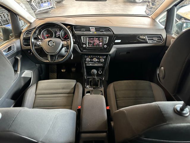 MYAUTOCENTER – Gebraucht- und Jahreswagen mit Werkstattservice in Pfaffenhofen Volkswagen Touran *7.SITZER*ACC*NAV*SZHZ*LED*ALCANTARA*