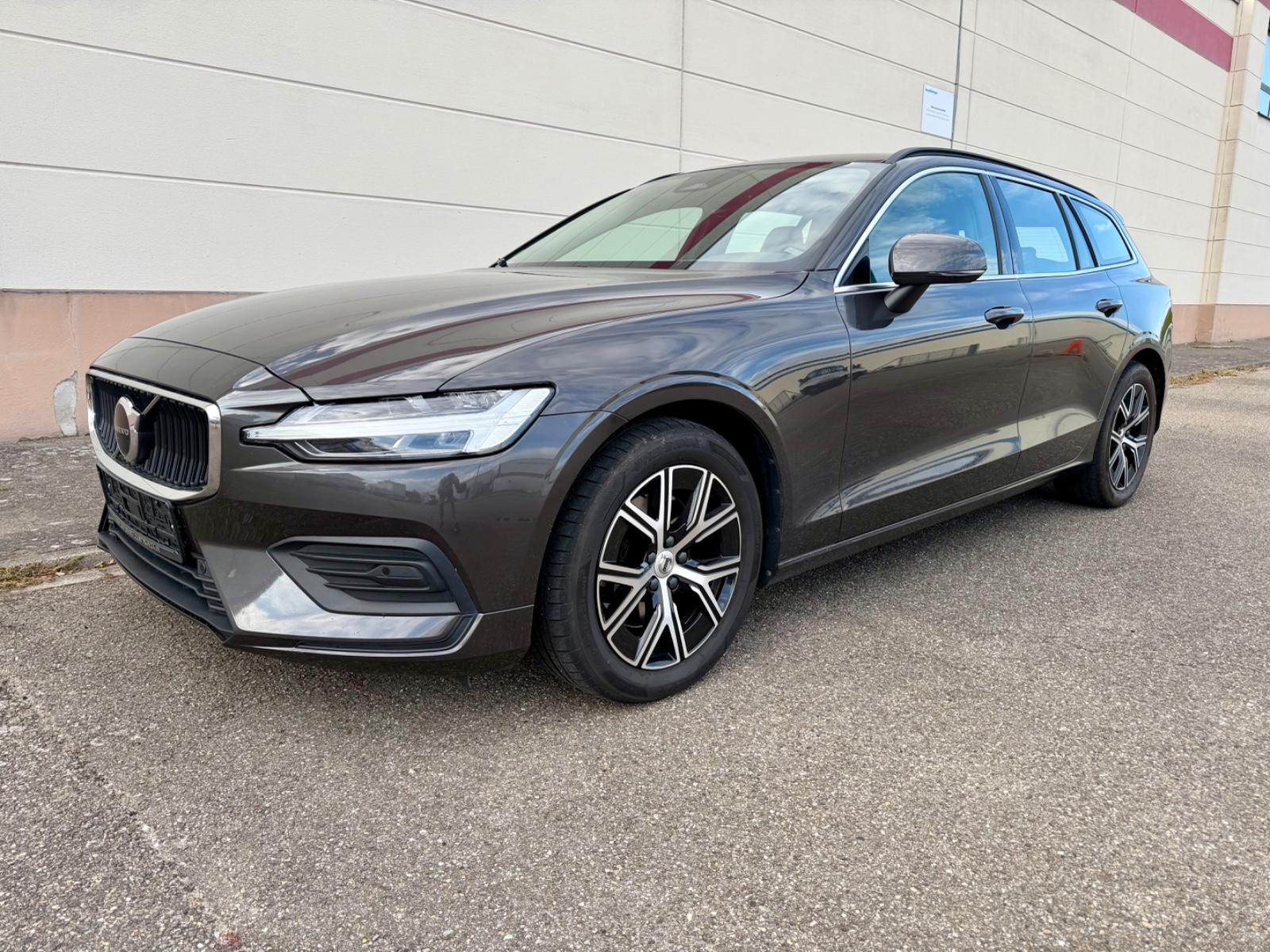 Volvo V60 B3 Automatik LEDER+NAVI+LED+AHK+CAM