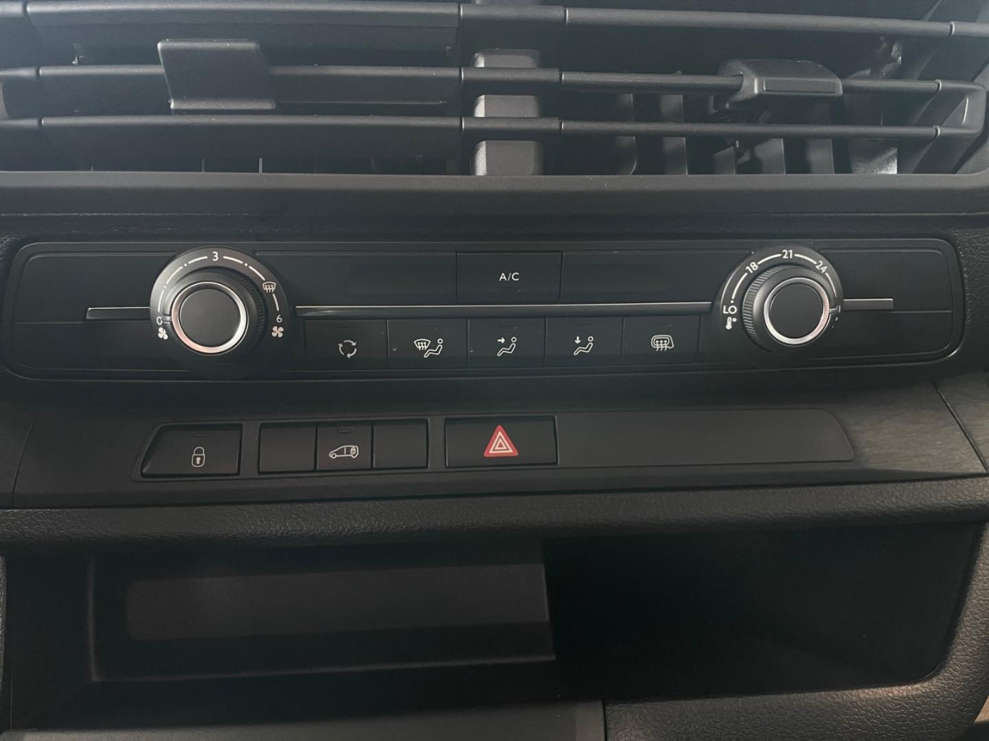 Toyota Proace 1.5L Diesel (120 PS) 2x4 4 Türen L1 Work