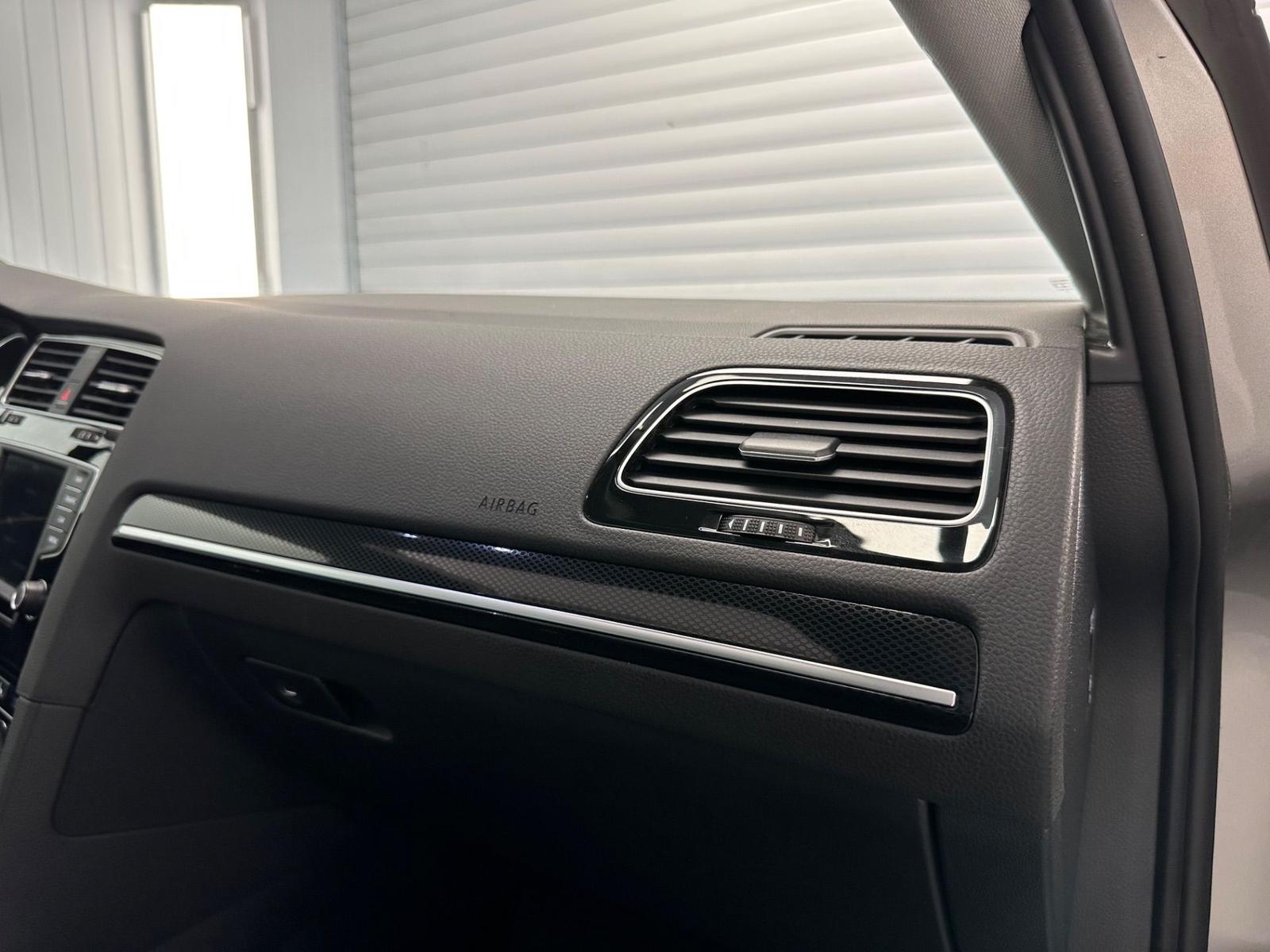 Volkswagen Golf VII Variant 1.4 TSI Highline Kamera Pano 