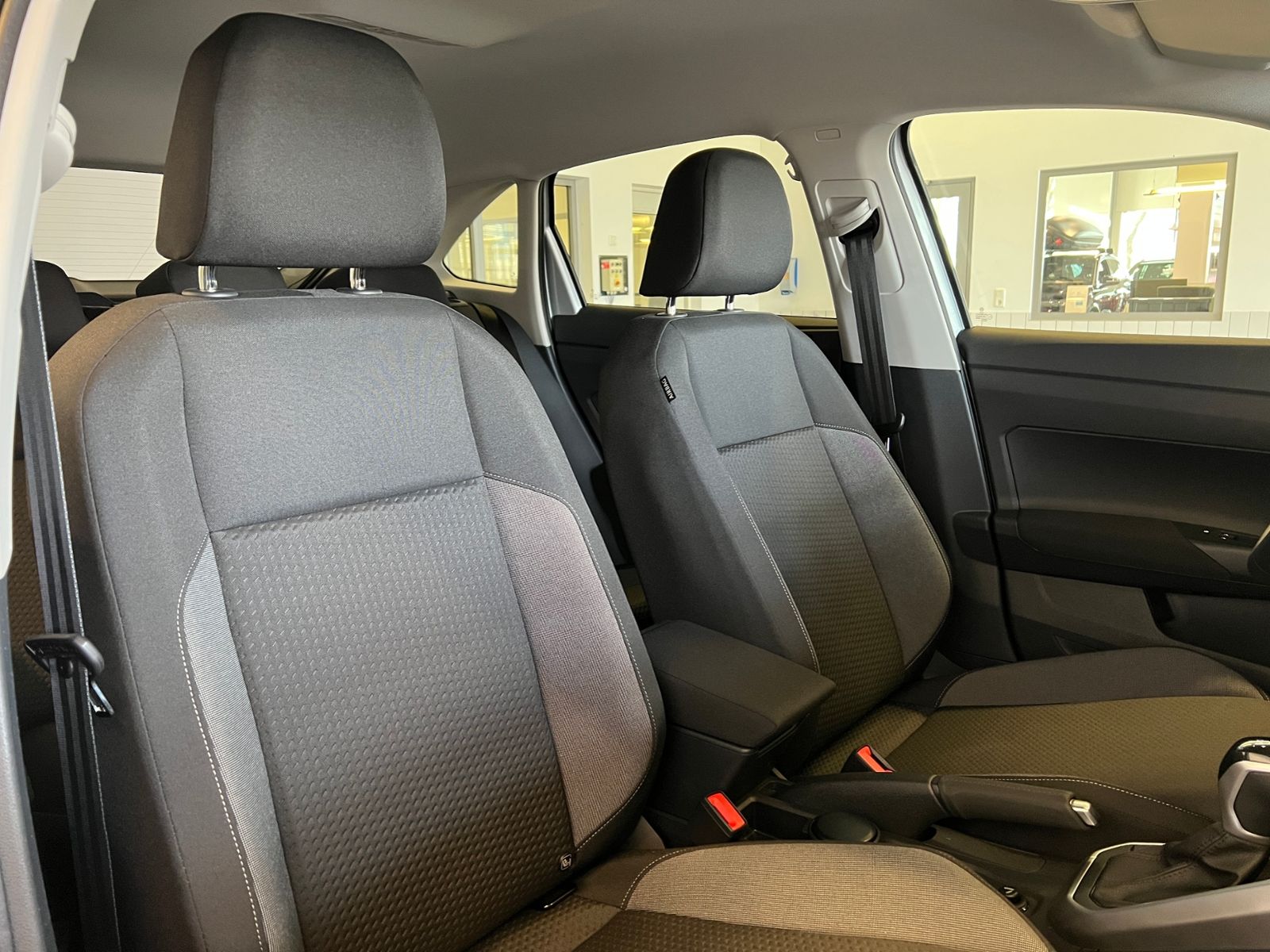 Fahrzeugabbildung Volkswagen Taigo Life 1.5 TSI DSG *IQ.Light, App-Connect, 1