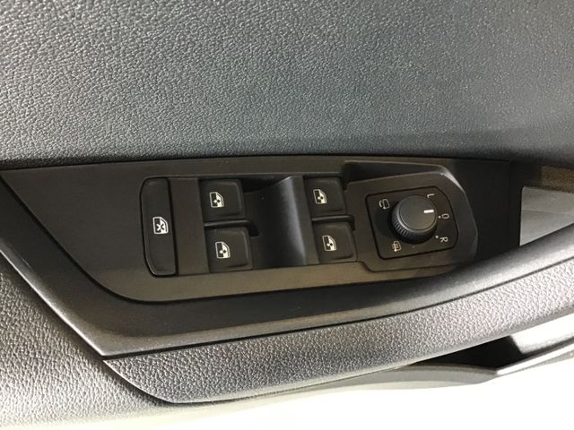 Fahrzeugabbildung Skoda Karoq Sportline 1.5TSI DSG/AHK/ACC/Matrix/Navi