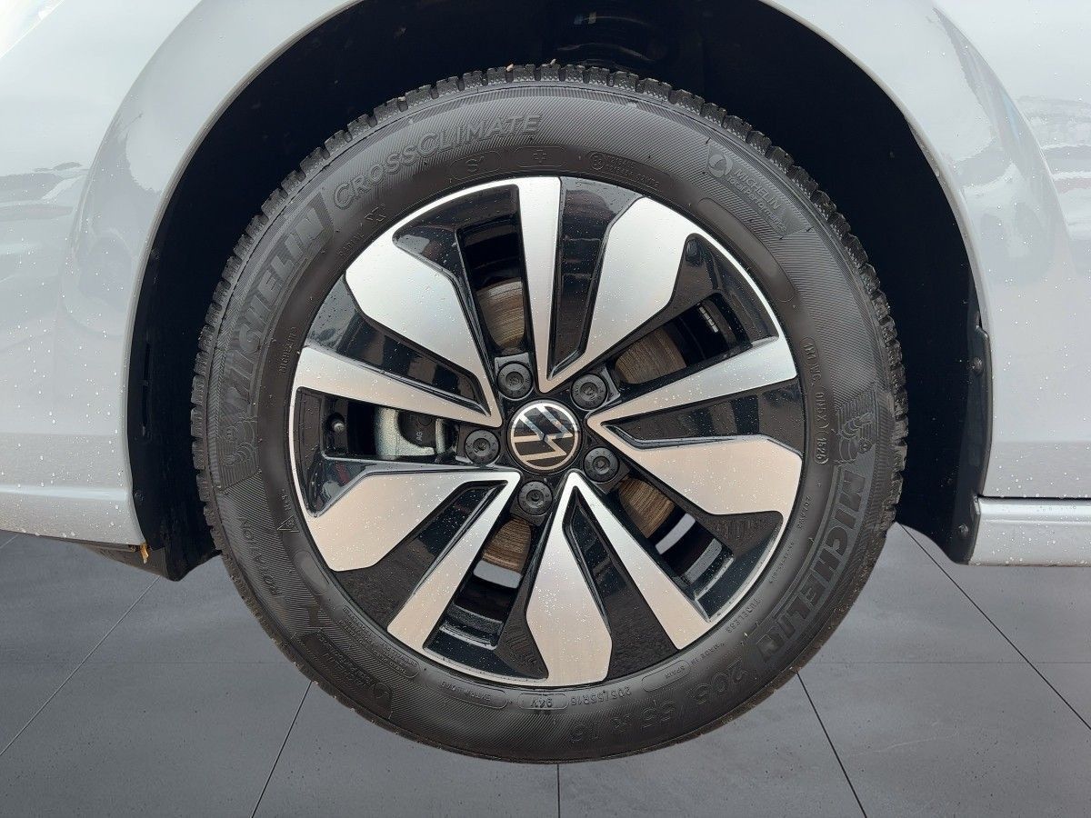 Volkswagen Golf - Bild 17