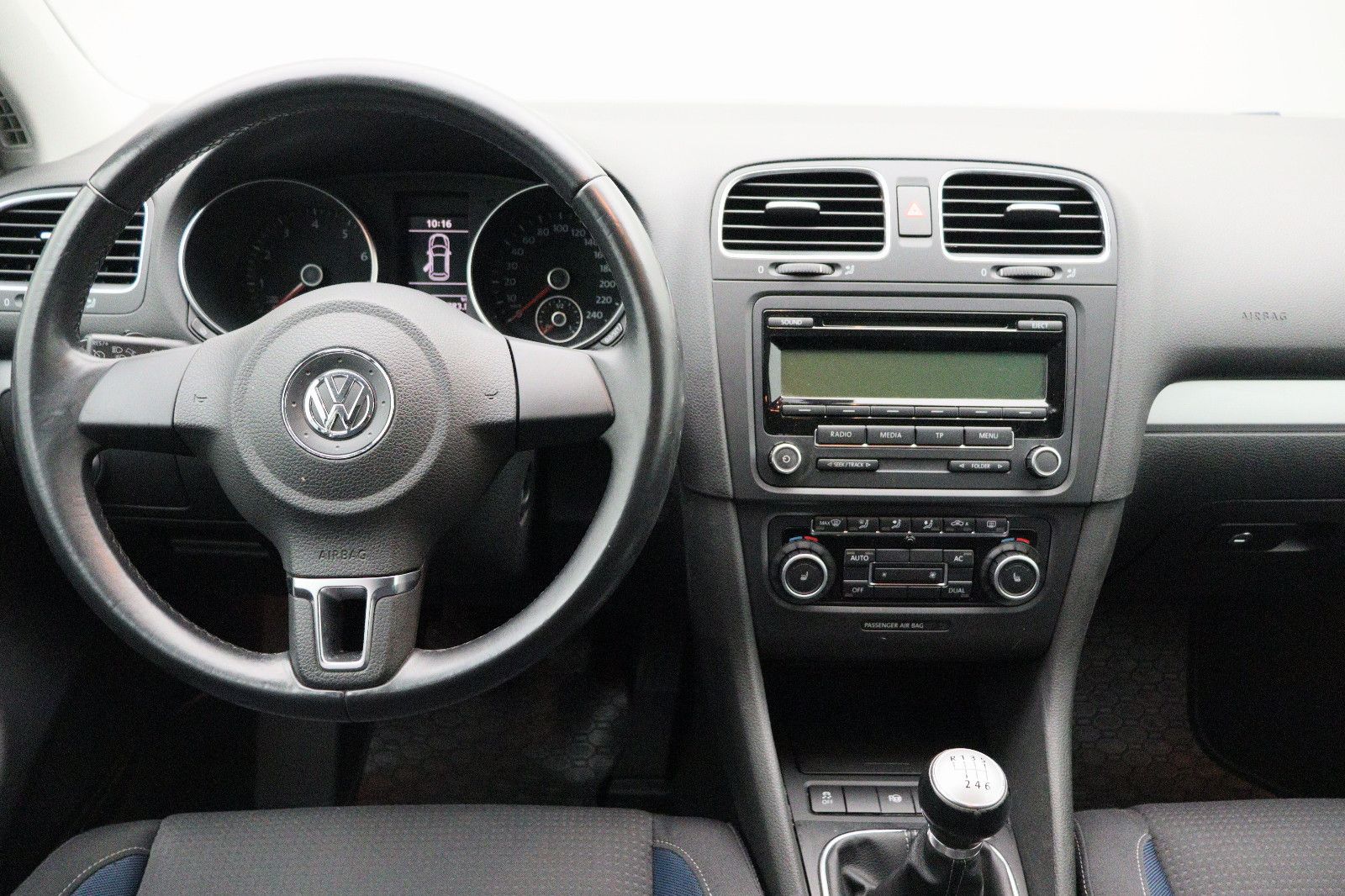Fahrzeugabbildung Volkswagen Golf VI 1.2 Team