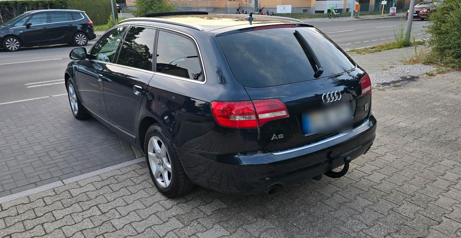 Audi A6 2011 — interior