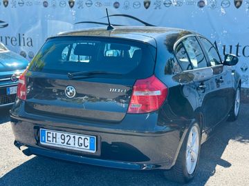 BMW 118 - 6