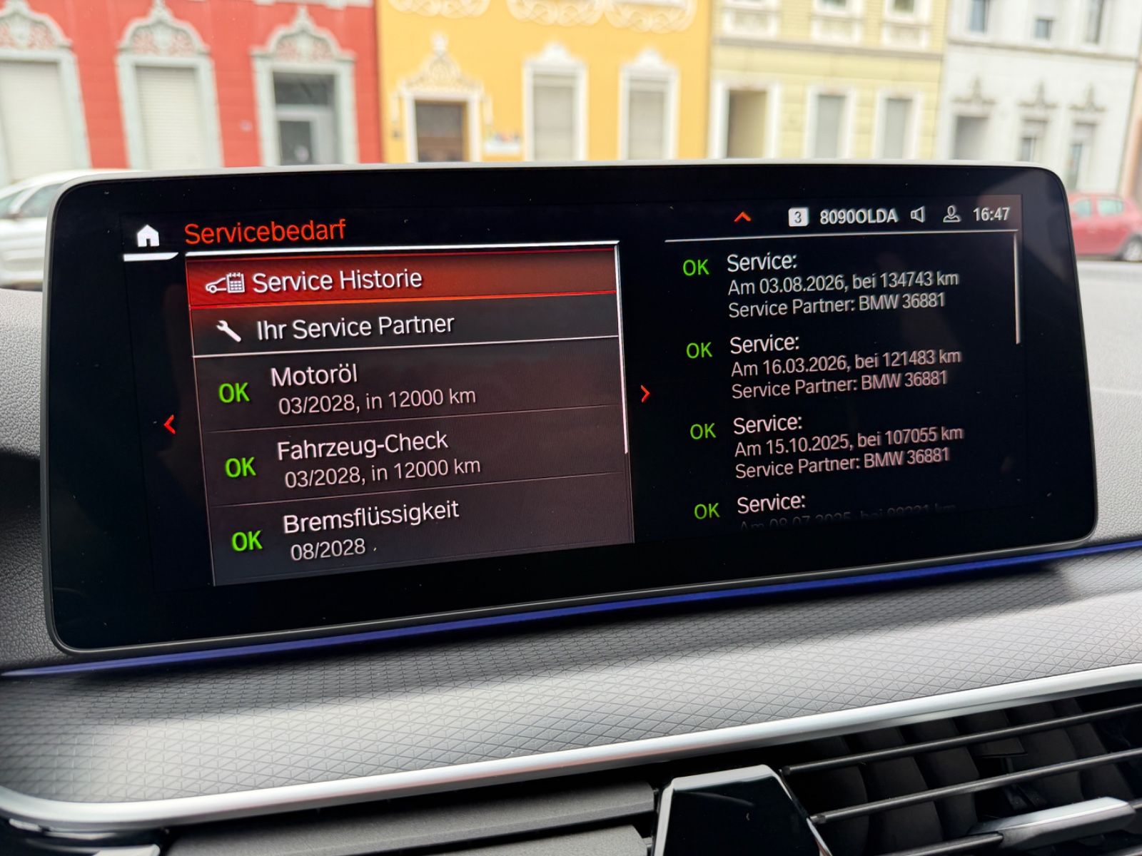 Fahrzeugabbildung BMW 520d Touring M SPORT LASER HUD KAMERA AHK LEDER