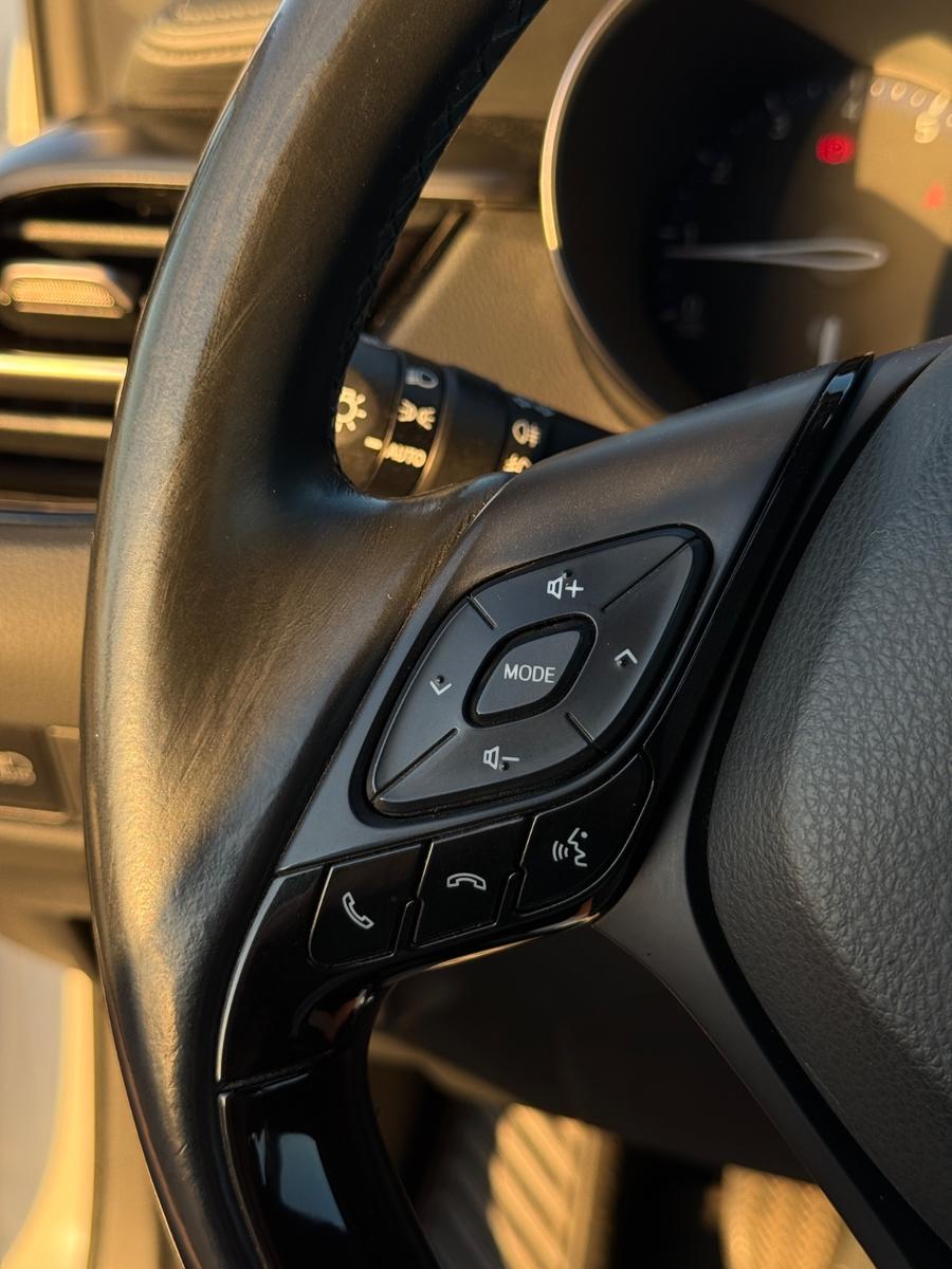 Toyota C-HR Lounge *Kamera*Abstandstempomat*TÜV*Klima
