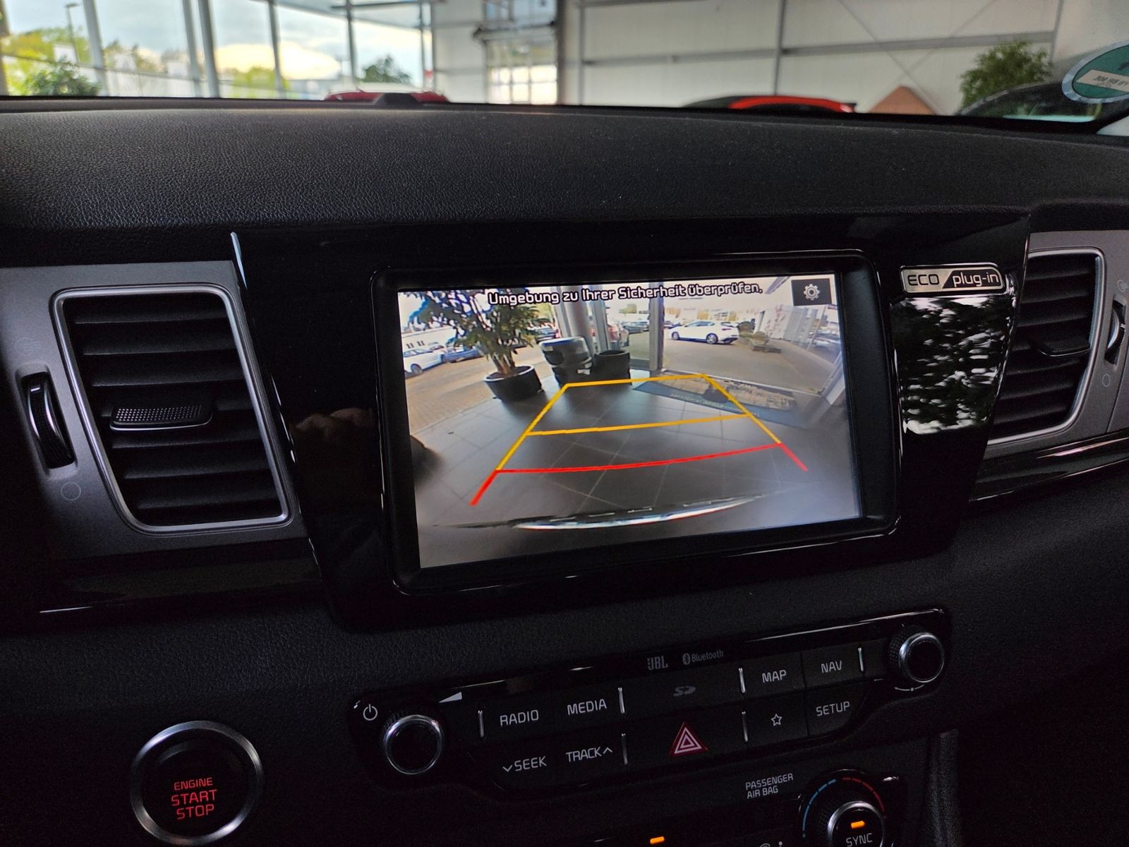 Fahrzeugabbildung Kia Niro Spirit PHEV AHK MEMORY LED NAVI SHZ RFK