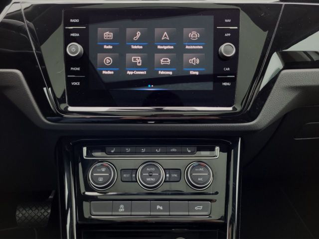 Touran Highline 1.5 l TSI Aut. Pano Navi LED