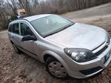 Opel Astra Caravan 1.9 CDTI 74kW - - Opel Astra aus 2007 mit Diesel-Antrieb