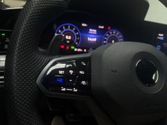 VW Golf R Variant 4Motion 320 PS  IQ.Light