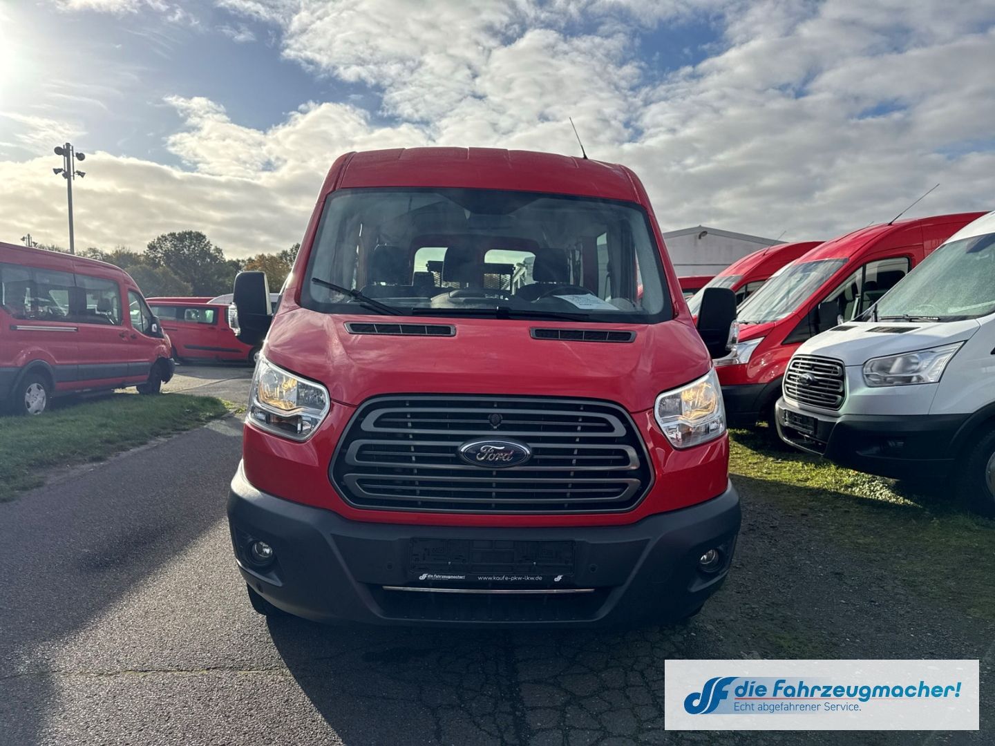 Fahrzeugabbildung Ford Transit Kombi 350 L3 Trend StandHZG *8431