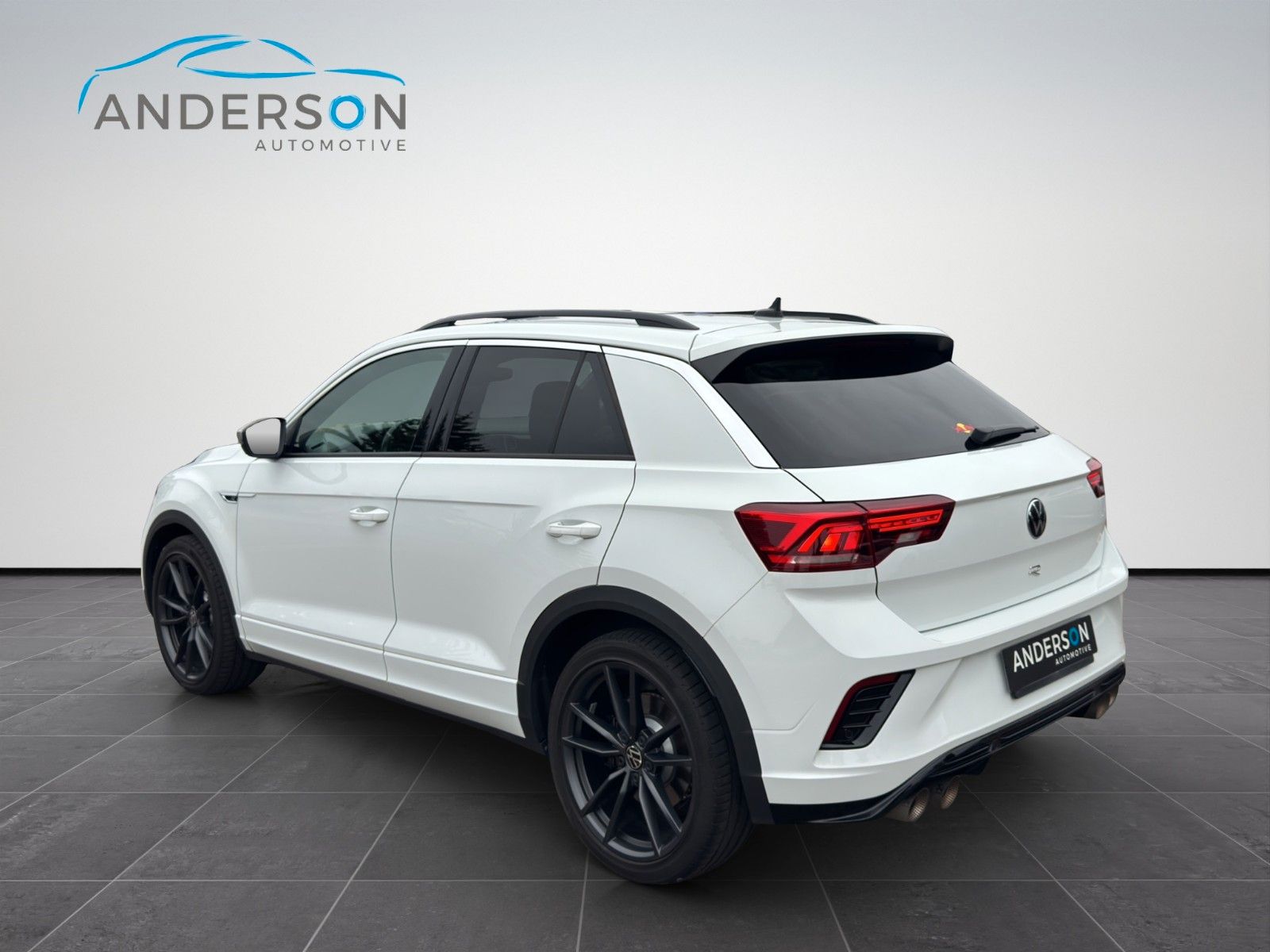 Fahrzeugabbildung Volkswagen T-ROC R 2.0 TSI KAM AHK AKRAPOVIC 19"