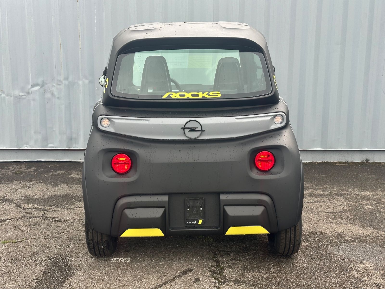 Fahrzeugabbildung Opel Rocks-e Tekno