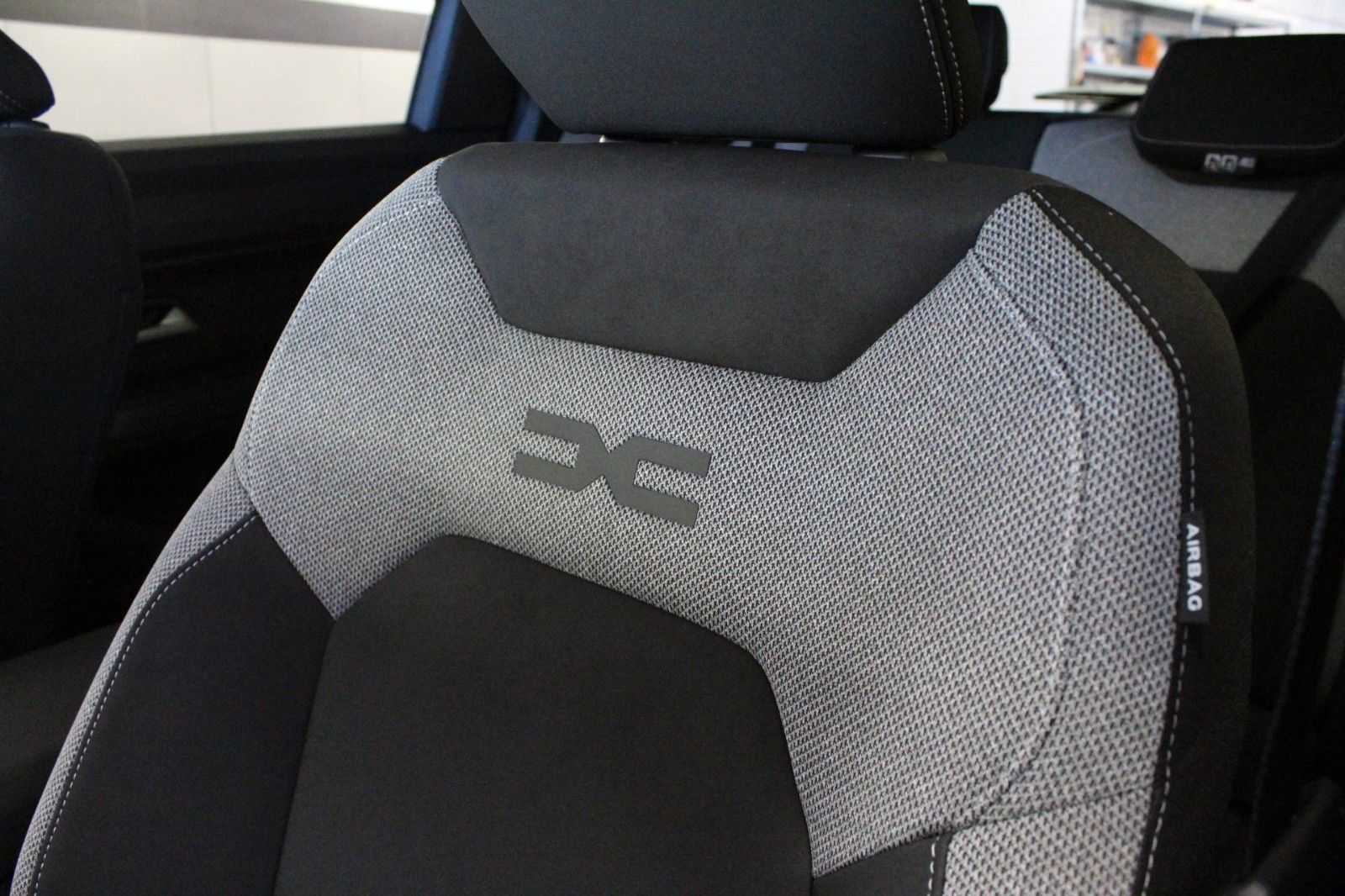 Fahrzeugabbildung Dacia Bigster TCe 140 Journey *Winter-Plus-Paket*