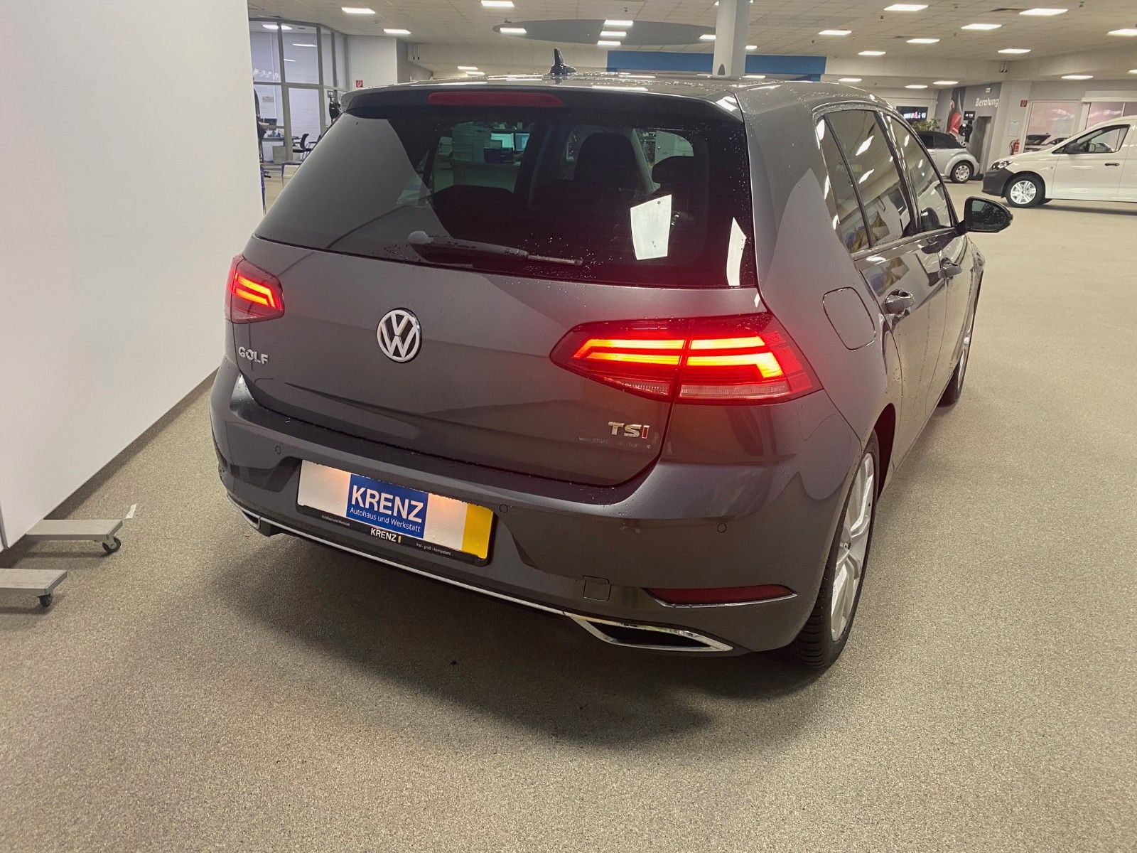 Fahrzeugabbildung Volkswagen Golf 7 1.4 TSI Highline+NAVI+ACC+ergoACTIVE+PDC+