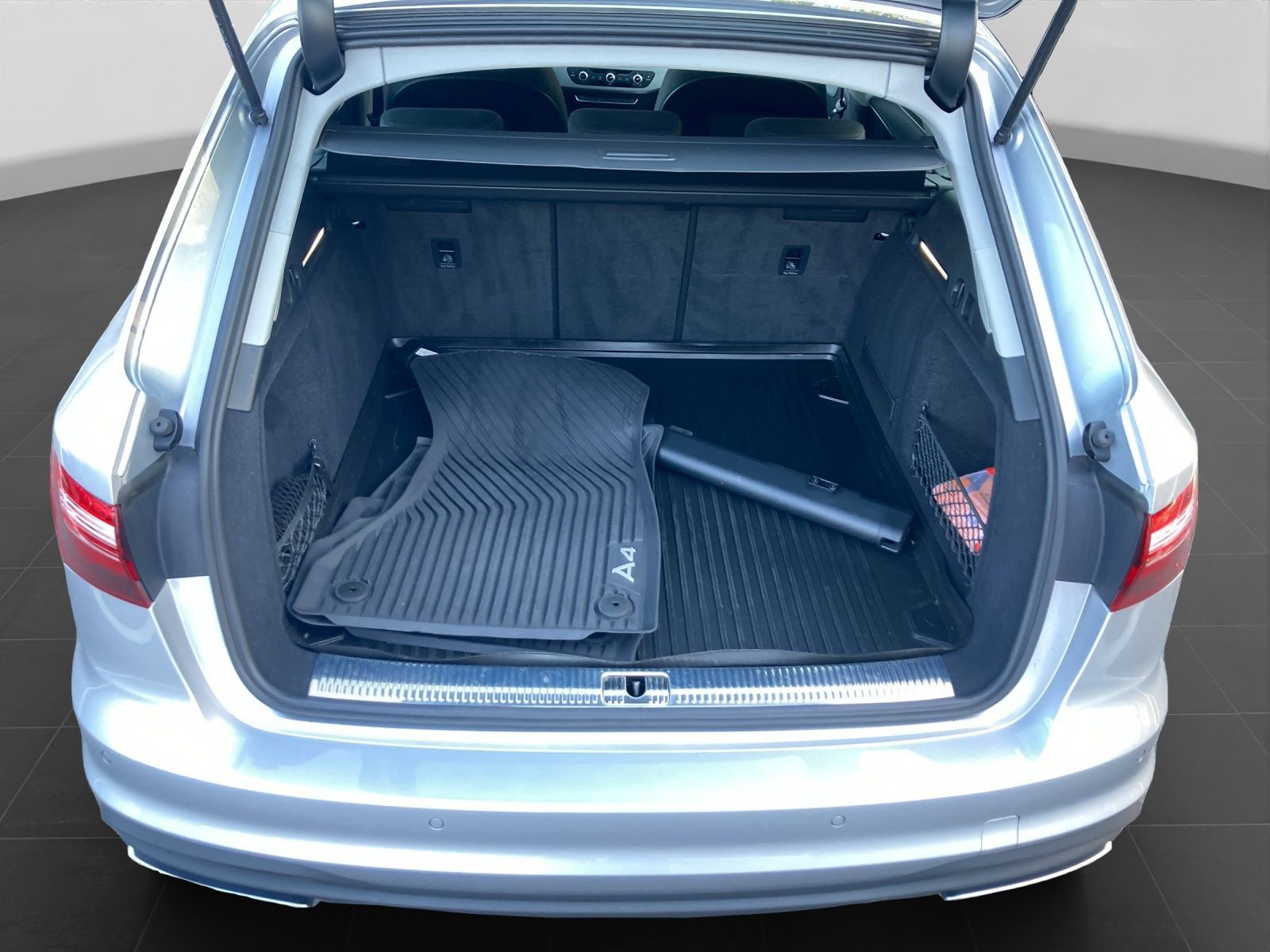 Audi A4 - Bild 17