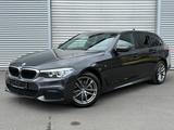 BMW 520d M-Sport Aut GRA Navi LED SHZ PDC Sportfahrw - BMW: Grau, Alcantara, Kombi