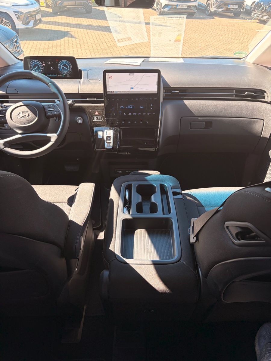 Hyundai Staria – Bild 17
