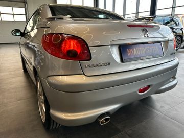 Peugeot 206 Cabriolet CC Platinum *TÜV NEU* Alu*Navi*