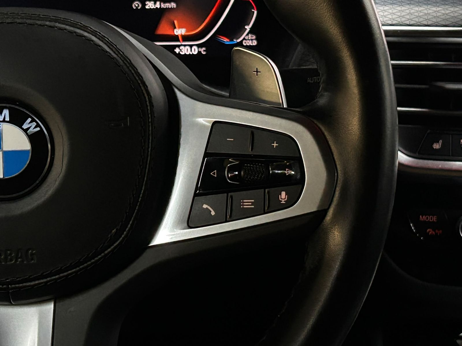 Fahrzeugabbildung BMW X4 xDr M Sport SHADO+LEDER+LED+NAVI+KAMER+TEMP+