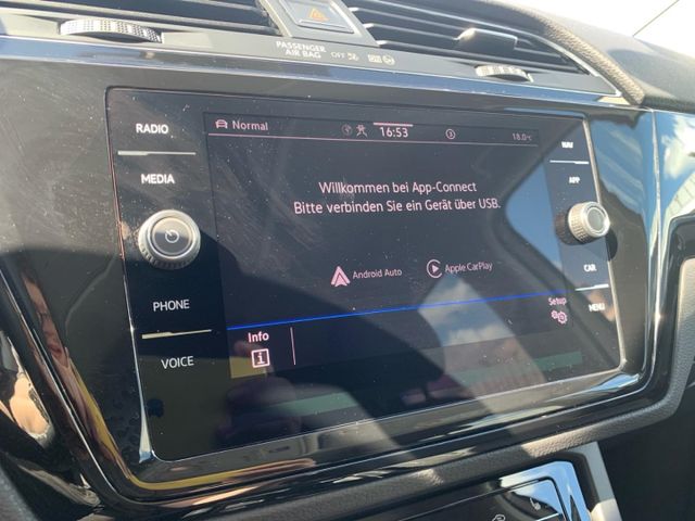 Touran Move 1.5 TSI Navi ACC Apple CarPlay