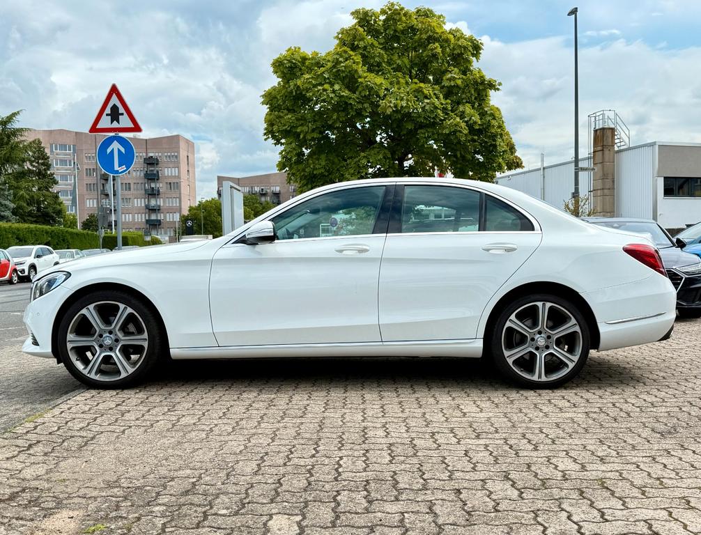 Mercedes-Benz C 220