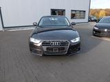 Audi A4 Lim. Bi-Xenon Navi SHZ PDC-vorn+hin. Tempomat - gebrauchte Audi A4 aus dem Jahr 2012