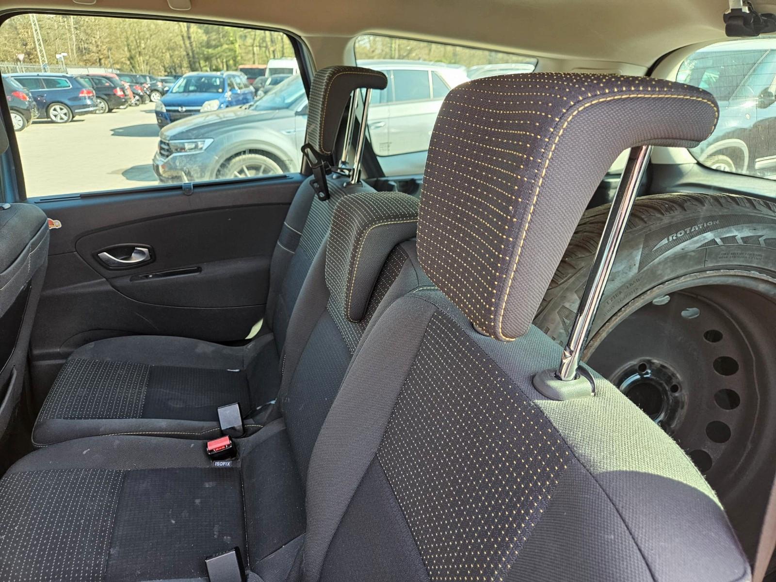 Renault Scenic 2010 — фото 16