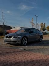 BMW 320i (E92) - BMW 320: 320i E92