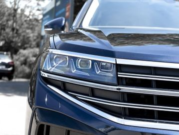 Volkswagen Touareg - 9