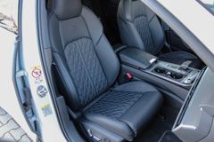 AUDI A6 Avant 45 TFSI quattro S LINE/ MATRIX LED/ B&O AUDI A6 Avant 45 TFSI quattro S LINE/ MATRIX LED/ B&O